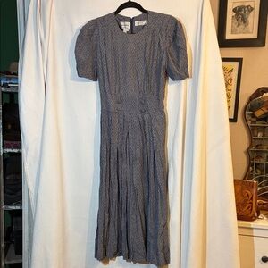 Vinrage Karin Stevens Midi Dress